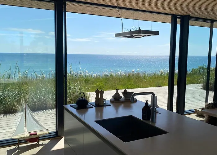 Nordic Aesthetics And Beautiful View On Mols 度假居